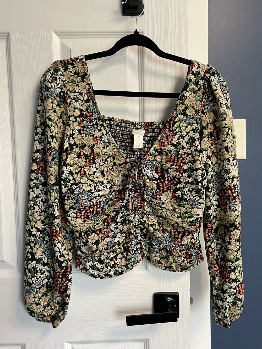 H&M Rouched blouse- Black Multi